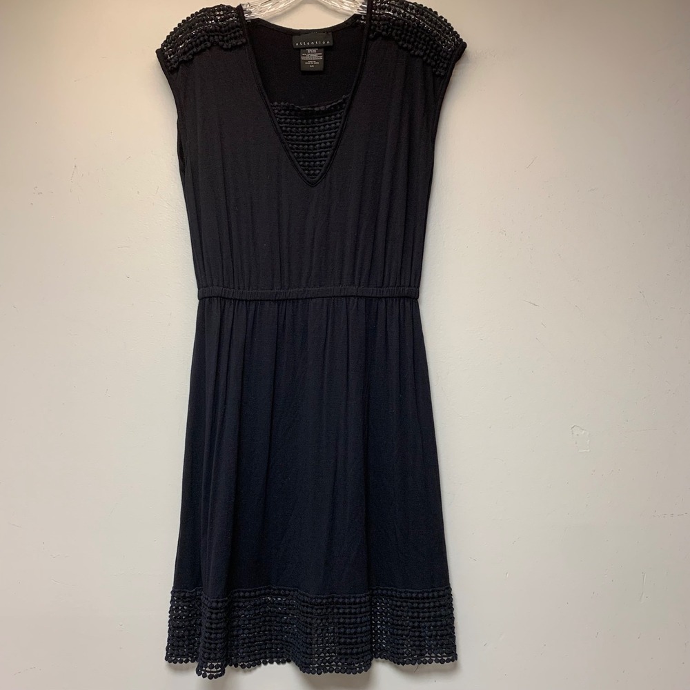 Attention Crochet Trim Knit‎ Dress Womens Small Black Excellent Boho V-Neck LBD